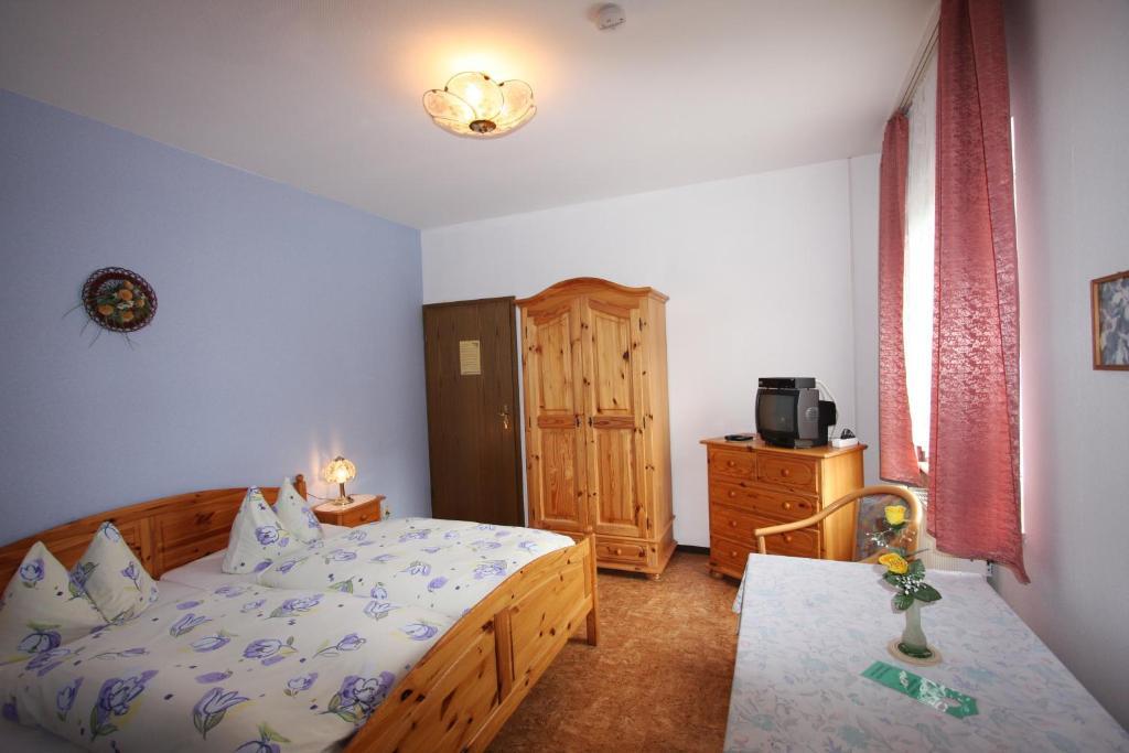 Gasthof & Pension Palmenhof Leegebruch Room photo